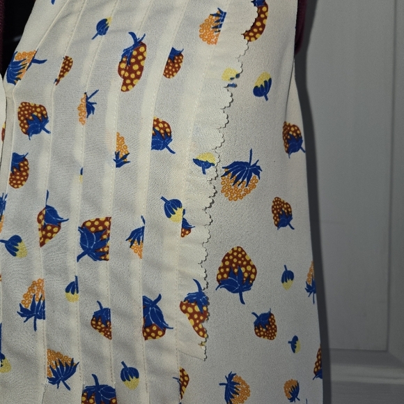 Maeve By Anthropologie Fragola Strawberry Ruffle Tank Blouse Size 4 - Picture 2 of 9